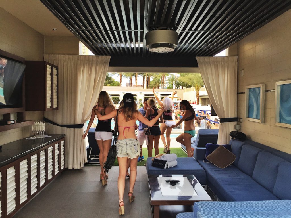 Wet Republic Cabana Prices & Bottle Service Cost [FULL GUIDE]